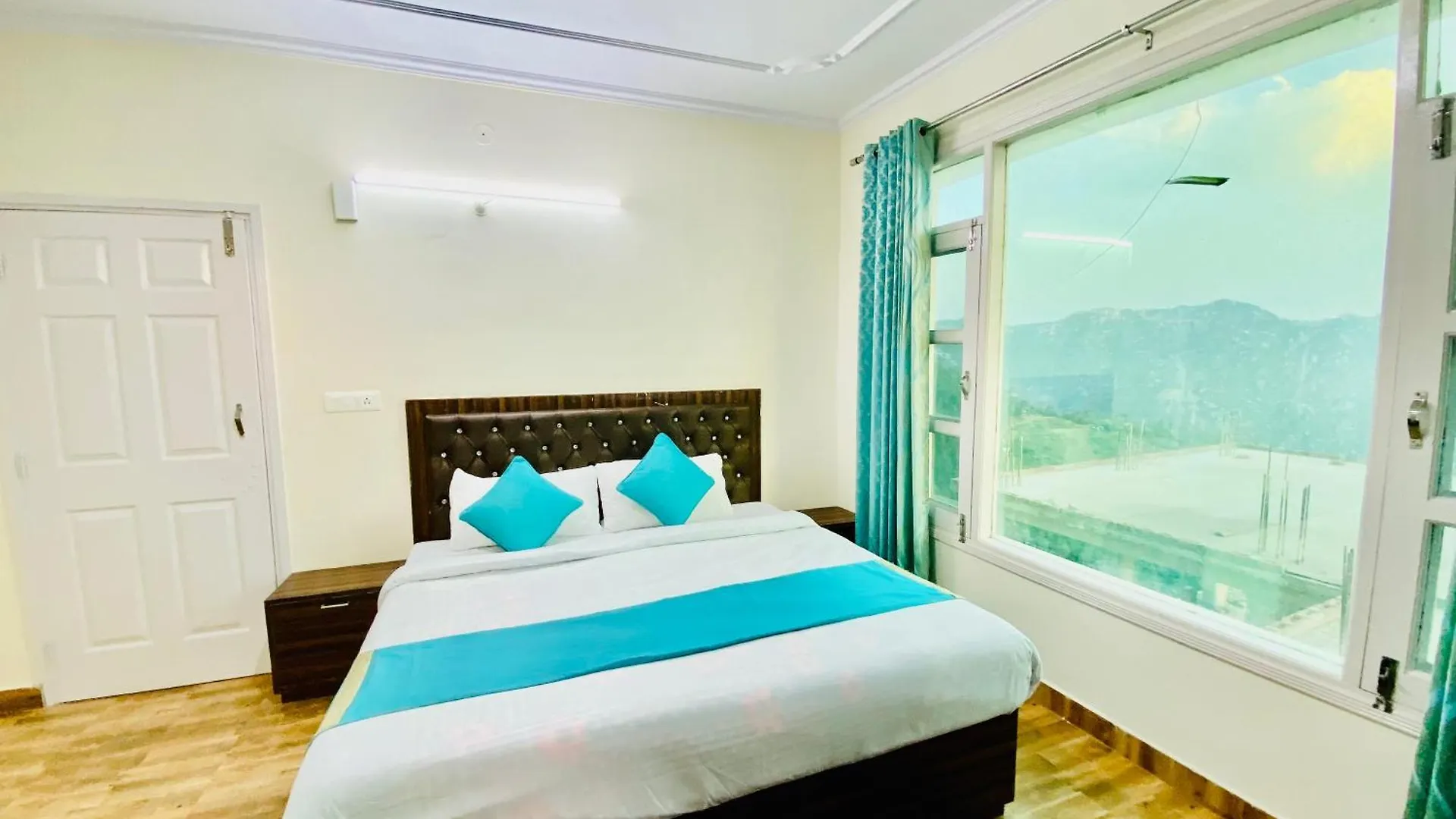 Royal Green Valley View Mashobra Shimla 3*,  Indien